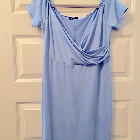 Light Blue Maternity Gown - Picture 2 of 4